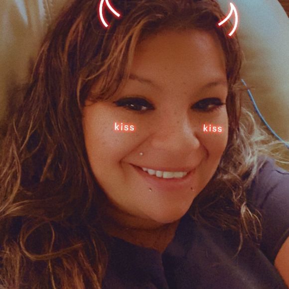 Meet your Posher, Alexis - Picture 1 of 1